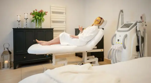 Jak się ubrać do spa w hotelu, aby czuć się komfortowo i swobodnie