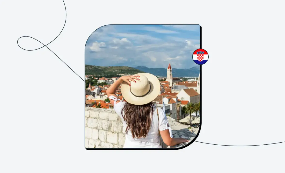 Kobieta w kapeluszu podziwia chorwacki krajobraz. Czy potrzebny dowód czy paszport do Chorwacji?