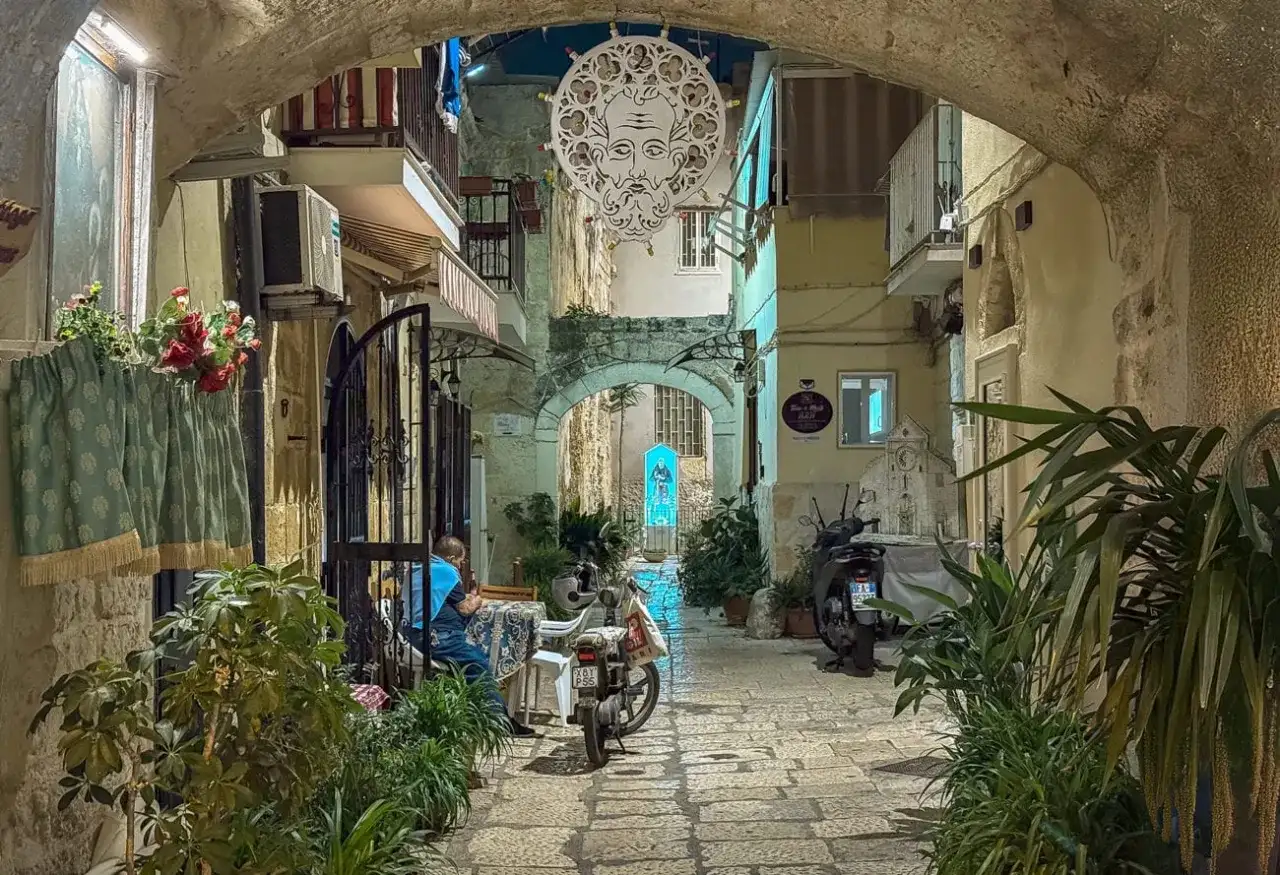 Bari Vecchia bez pośpiechu - zabytki, trasa i porady