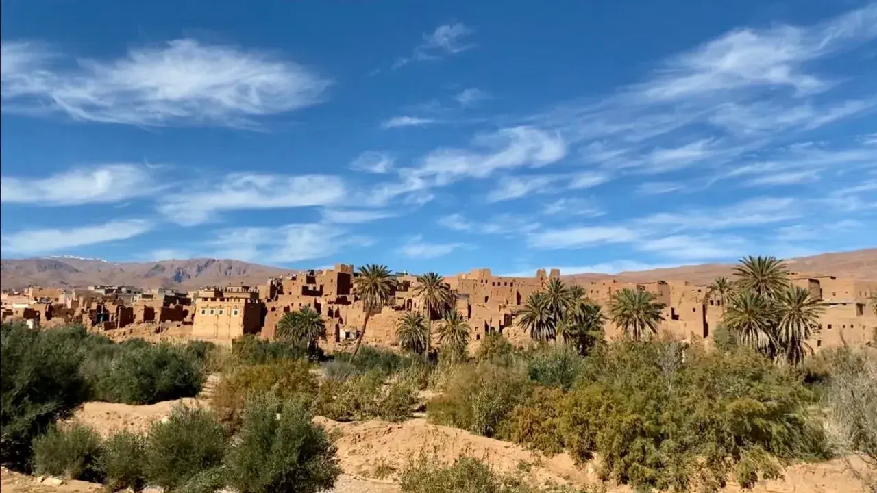 Gdzie leży Marrakesz i co warto wiedzieć o jego położeniu?